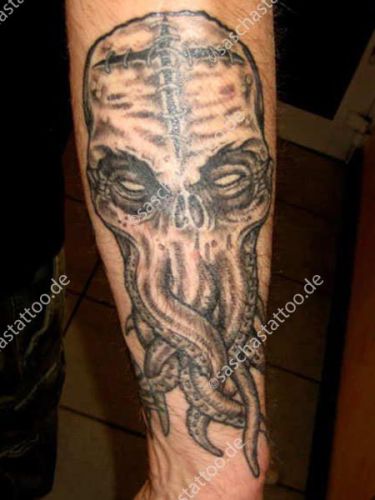 saschas-tattoo-black-and-grey-24
