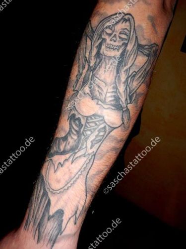 saschas-tattoo-black-and-grey-57