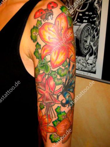 saschas-tattoo-flowers-02