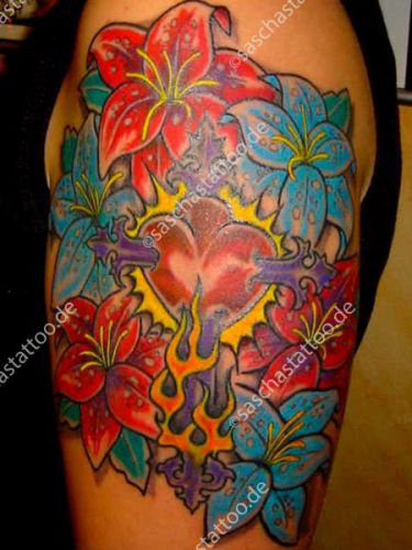 saschas-tattoo-flowers-19