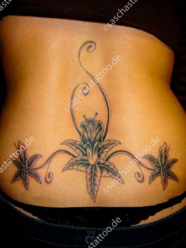 saschas-tattoo-flowers-26