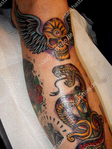 saschas-tattoo-old-school-52